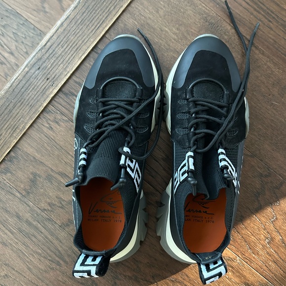 Versace Sneakers - Picture 1 of 6